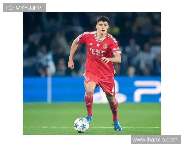 足球巨星转会风云变幻 揭秘夏季转会市场背后的故事与内幕 足球巨星转会风云变幻 揭秘夏季转会市场背后的故事与内幕