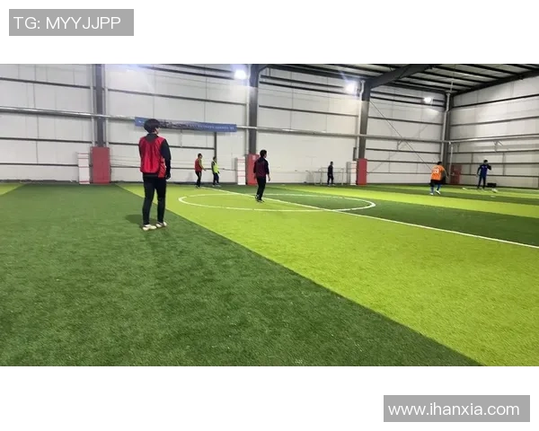 足球巨星崴脚意外引发连锁反应球队命运与冠军之路再起波澜